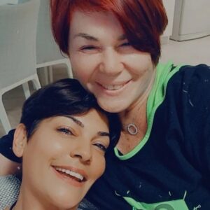 Emel Müftüoğlu Instagram - Zen im gelmis bilenler bilir elime dogdu😂😂😂😂@aslizenofficial