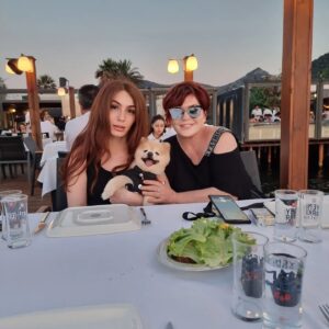 Emel Müftüoğlu Instagram - Herkese saglik dolu huzurlu bi bayram diliyorum @cagrimuftuoglu @baykittyy