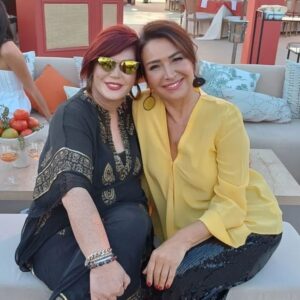Emel Müftüoğlu Instagram - Arkadasimiza sahane supriiiz @demetakbag