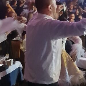 Emel Müftüoğlu Instagram - Ayyyy ne dugunumuz gelmiiiiiissss cok mutlu olun begum fatih @suzankardes