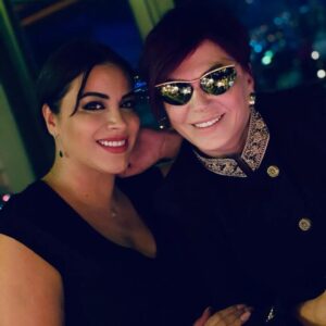 Emel Müftüoğlu Instagram - Zaram dogmus bugun iyikiii.......@zaramuzik