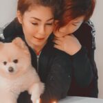 Emel Müftüoğlu Instagram - Canim bebisim bu dunyaya gelirken gelirken anneni babani sen secmedin... bi rivayete gorede anne ve babalarini secerek gelir insanlar dunyaya denir.... her iki ihtimaldede sana sonsuz tesekkurler canim kizim iyi ki varsin cok yasa guzel yasa seni xok seviyorum @cagrimuftuoglu @baykittyy