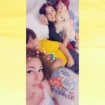 Emel Müftüoğlu Instagram - Cok sicak ama bizi bozmaz herturlu oyun buluruz evelallah @cagrimuftuoglu @birce .n.u.r @baykittyy