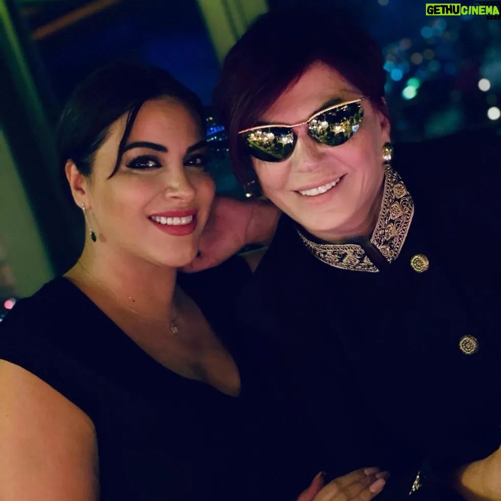 Emel Müftüoğlu Instagram - Guzeller guzeli zaramiz dogmus bugun benim canim kiymetlim seni cok seviyorum iyiki varsin hep de ol uzun uzun yasa guzel yasa nice nice yillara.....@zaramuzik