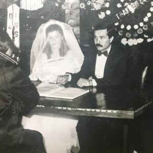 Emel Müftüoğlu Instagram - Evlendiiiiim been🤣🤣🤣🤣🤣