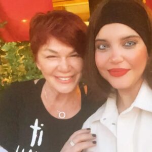 Emel Müftüoğlu Instagram - Canim feyzam guzel feyzam😘😘😘😘❤❤❤❤❤@feyzaacivelek