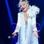Emel Sayın Instagram – 🧿 yılbaşı konserimden 🧿