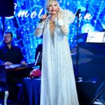 Emel Sayın Instagram – 🧿 yılbaşı konserimden 🧿