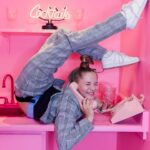 Emerald Gordon Wulf Instagram - New phone, who dis? @kalialexsis #contortion #contortionist #flexible #flexibility #gymnastics #girlpower #suit #ootd