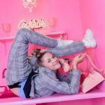 Emerald Gordon Wulf Instagram - New phone, who dis? @kalialexsis #contortion #contortionist #flexible #flexibility #gymnastics #girlpower #suit #ootd