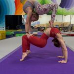 Emerald Gordon Wulf Instagram - @emeraldgordonwulf is so amazing! And I’m so glad we got to do a little bit of duo contortion at the @positiveimpactmovement festival!