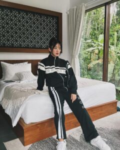 Actress Emi Yanagimoto HD Photos and Wallpapers March 2024