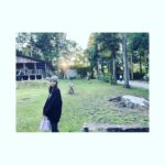 Emi Takei Instagram – @loin.official のゆったりニットのカーディガン。
お袖のたっぷり感が可愛いのです。

自然に行くときはとことんリラックスモードで。
あっというまに12月がもうすぐそこまで👋
