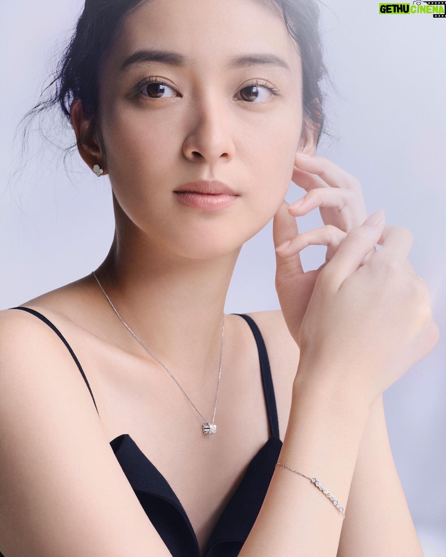 Emi Takei - 74K Likes - この度 @chaumetofficial の人気コレクションであるビーマイラブのジャパンアンバサダーに就任いたしました💎待望の新作です。是非チェックしてみてください。