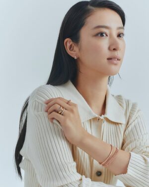 Emi Takei Instagram - @veryweb.jp で見れます
カルティエのページです。

わたし自身も色んな節目に
@cartier のジュエリーを
選んだりしています💎