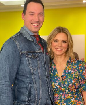 Emilia Fox Instagram - Such a lovely start to the new year talking to @alexjonesthomson and @jjenas with #DavidCaves about all things #SilentWitness on @bbctheoneshow tonight . Thank you @wyselondon for letting me #borrow such a beautiful spring frock. And thank you @lizbeckettmua for fab h m. #SW26 @bbcone 9pm tonight
