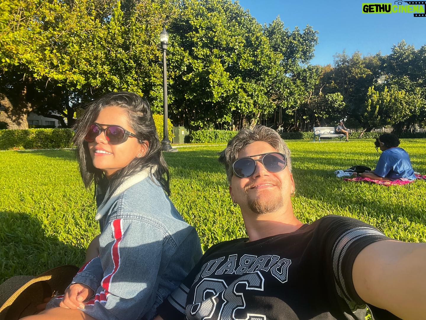 Emilia Ceballos Instagram - Secuencia de un besito π que ya casi suma 7 aΓ±os ! @rodrigo_jerez que lindo que sigamos fluyendo con la vida ! β€οΈβ€οΈβ€οΈβ€οΈπ¨π΄π¨π΄π¨π΄πΊπΈπΊπΈπΊπΈπΊπΈπππ«Άπ Excelente semana mi gente bella !