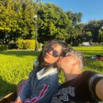 Emilia Ceballos Instagram - Secuencia de un besito 😘 que ya casi suma 7 años ! @rodrigo_jerez que lindo que sigamos fluyendo con la vida ! ❤️❤️❤️❤️🇨🇴🇨🇴🇨🇴🇺🇸🇺🇸🇺🇸🇺🇸🕗📚🫶🎭 Excelente semana mi gente bella !