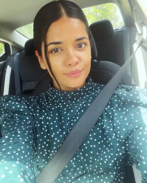 Emilia Ceballos Instagram - Going forward!

1. physical training

2 play whith our stand up six sex and a half

3. my English better, love that ❤️❤️

4.live in the present

 5. Gratitude

#self #vida #gratitudenpositivo #beautytips #makeupnaturale #lifestyle

@autopremiumflorida
