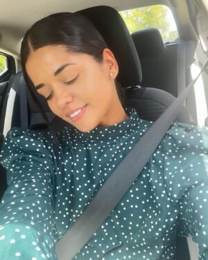 Emilia Ceballos Instagram - Going forward!

1. physical training

2 play whith our stand up six sex and a half

3. my English better, love that ❤️❤️

4.live in the present

 5. Gratitude

#self #vida #gratitudenpositivo #beautytips #makeupnaturale #lifestyle

@autopremiumflorida