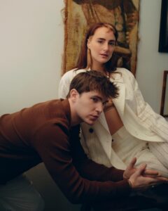 Emilia Lazo Instagram - 💗 Se os extraña @ericmasip @atdmvnetflix