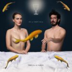 Emilia Lazo Instagram - ISLA VIRTUOSA IS OUT! 🩵 Después de mucho tiempo trabajando en este disco maravillosamente producido por @maestro_espada aquí lo tenéis completo para poder viajar a través de estas canciones. Todxs poseemos una isla virtuosa. Una vez una mujer sabia me dijo: “No tienes que tener miedo, entras a lugares mágicos , no sabes como entrar ni cómo salir, sin embargo entras y sales. No te preocupes. “ Sin duda hablaba de este lugar el cual nosotros llamamos hoy, Isla virtuosa. Podríamos hablar largas horas sobre esto, pero no queremos dejar de agradecer a todxs los que hacen este proyecto posible: A @mariadesiete, @casabonita_carabanchel , @ramirez_guitars , @mapa_studios y a @marcolaborda , @ivan_mellen , @juanespigamusic , @oscartrujillo_ , @ntzbass , @laia.alcolea y Pablo Navarro. A @goncaceresares y @jpitillas por su amistad y por apoyarnos desde el inicio de este proyecto de manera incondicional junto a @madame_vodevil . A nuestras familias, amigues y amores por sostenernos en el vuelo🕊️ A DISFRUTAR! 🌊🫂🧘🩵🕊️✨🎧🐉✨☀️🚀🌴🏝️