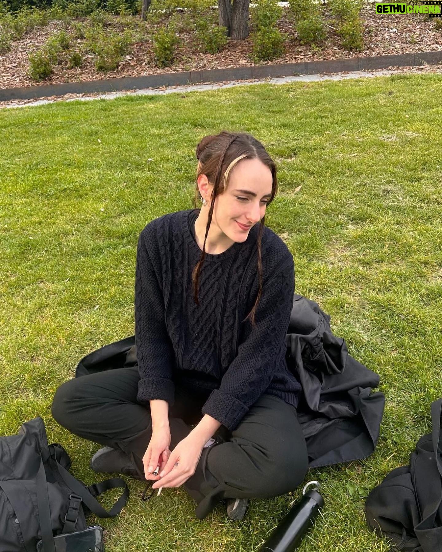 Emilia Lazo Instagram - Cositas, ya estamos en primavera 💌