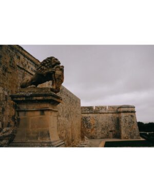 Emily Ashby Instagram - Malta 🇲🇹 (part 1) Stone Age
This tiny country is so rich in history and beautiful! We loved seeing the megalithic temples and the ancient cities of Mdina (GOT was filmed there) and Valletta 

#malta #maltaphotography #mdina #valletta #traveltips #travelgram #travelphotography #worldtraveler