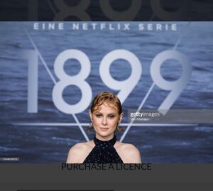 Emily Beecham Instagram - Love you cast & brilliant crew about 400 people from all over world worked suuuper hard to make the show 🖤I think everyone’s partners have finally forgiven them😂🤞🏼

Well that was bloody great
@baranboodar @jantjefriese you clever crazy geniuses 😈

@rosefordestudio badassest stylist extrodinario coordinating the logistical madness of transporting endless items between various countries. So blooming grateful.🙏🏻
Brilliant @stefanie.mellin.official I LOVED working with you 🖤Let’s do this again!
And @nicownr and rest of Netflix press team, love you thanks for making sure I was ok and looking after me so well again. And for helping solve the urgent mystery of the disappearing gloves amidst the 
chaos. Plate spinning virtuosos. 👌🏼🌊🧤

@aneurin.b @lucaslynggaardtonnesen @christinawagner_hairandmakeup @elicebeth_hairandmakeup_artist @clararosager @jonasbloquet @miguel_bernardeau @ollivier_mathilde @rosaliemaecraig @thegabbywong @andreaspietschmann @tino_mewes @mryanngael @izabearlur @isaakdentler @mariaerwolter @alexandre_willaume @josepimentao #clararosager #mariawolters #aneurinbanard #jonasbloquet #mathildeollivier #rosaliecraig #gabbywong #baranboodar #jantjefriese #andreaspietschmann #tinomewes #isabellawei #alexandrewilliaume #josepimentao #1899premiere #1899netflix🔥🔥🚨
