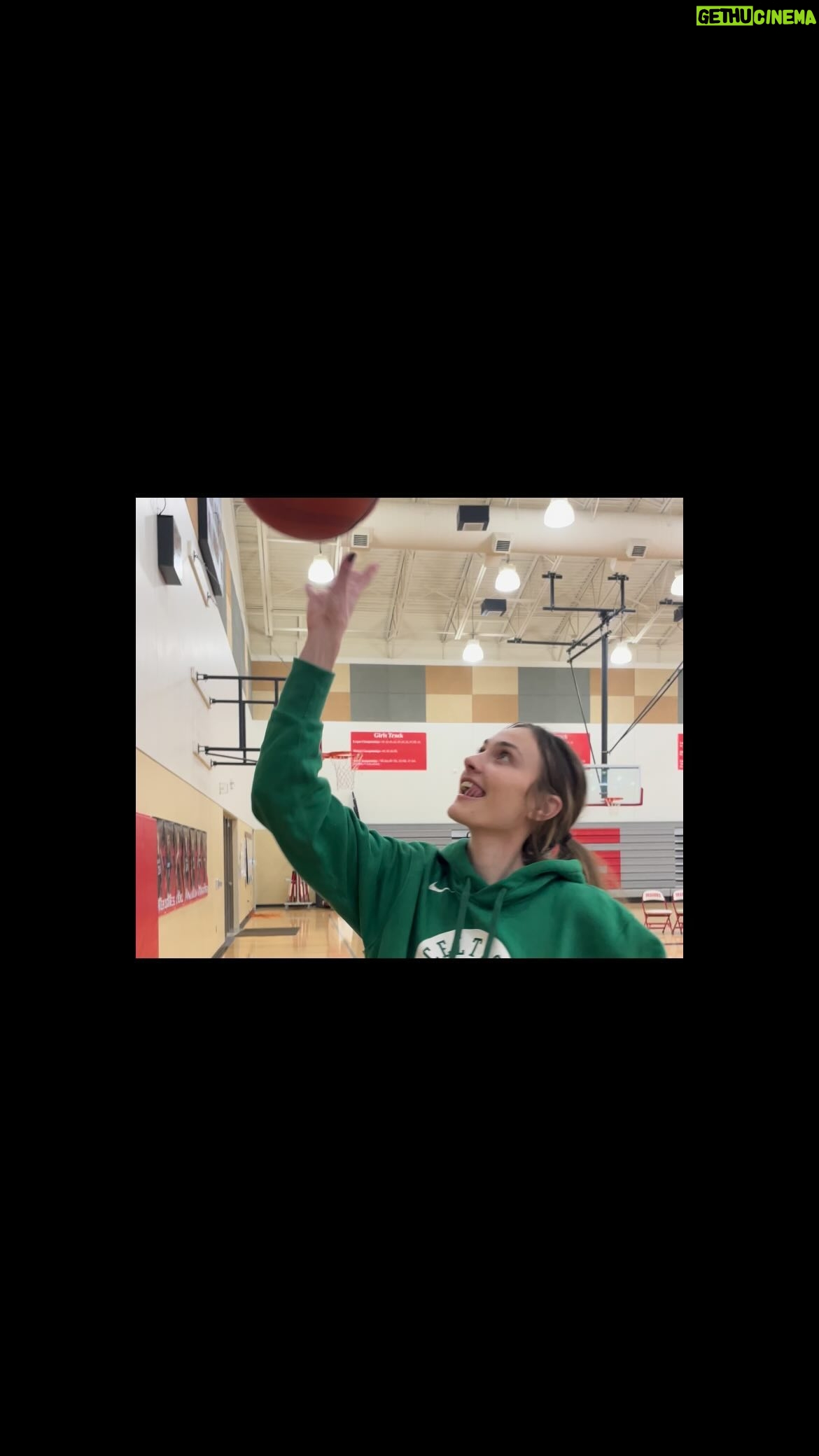 Emily Hall - 3 Likes - Thirst trap 🥶