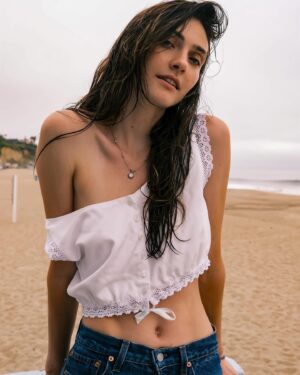 Emily Hall Instagram - Frolicked around .°˖⋆ ℧ 𓃗 .°˖⋆✿