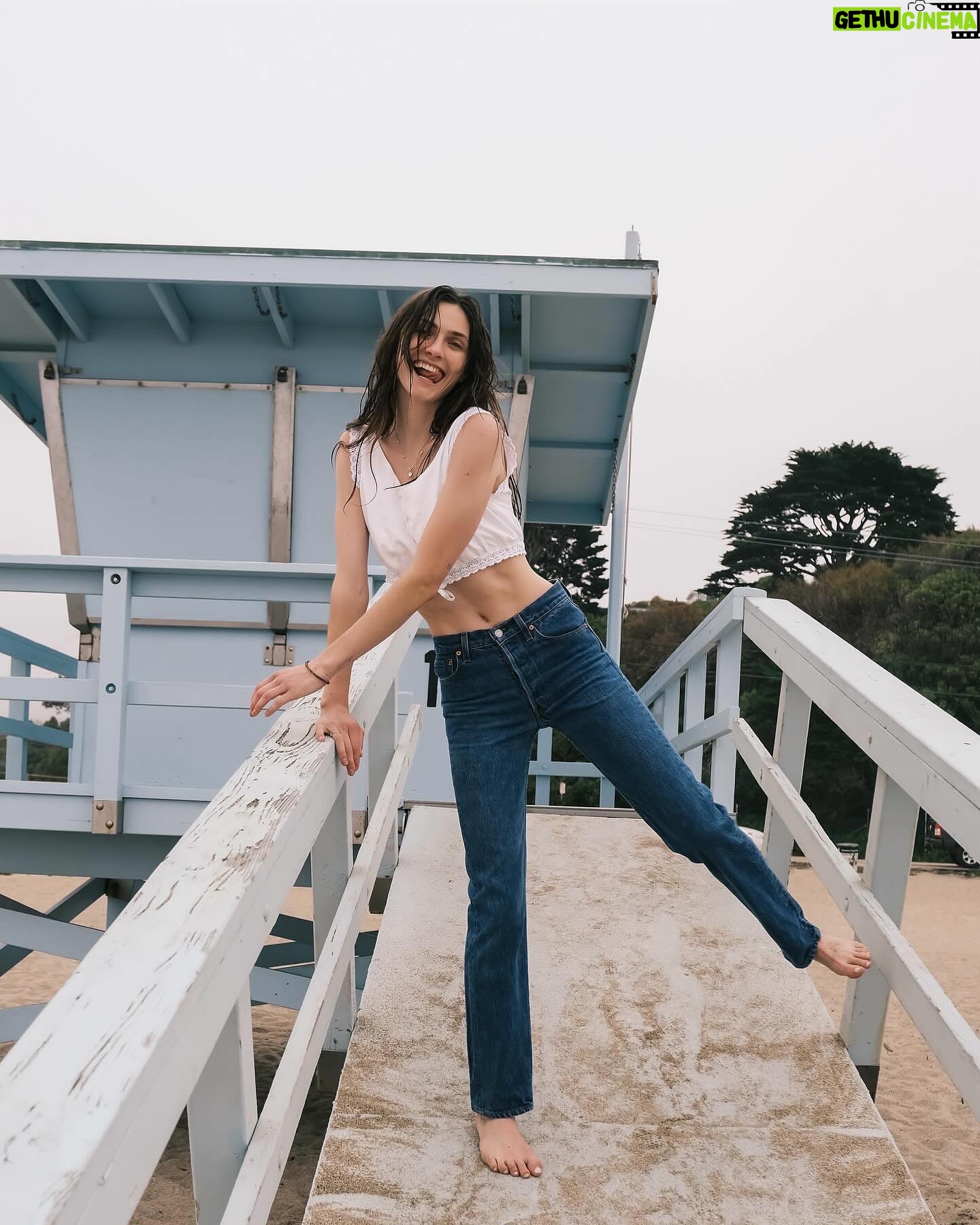 Emily Hall - 3 Likes - Frolicked around .°˖⋆ ℧ 𓃗 .°˖⋆✿
