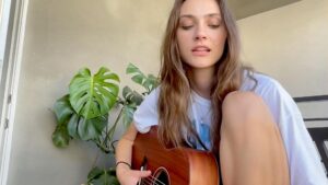 Emily Hall Instagram - Something In the orange 🍊