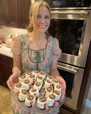 Emily Tarver Instagram - I made these hot cocoa instagram mugs because I’m trying to decide who I am. Happy holidays to everyone. I'm sorry about all the bad things happening in the world. My wish is that we could stop murdering each other and everyone could have a place to live and people who love them. And food. And free health care. I love you. Hold tight.