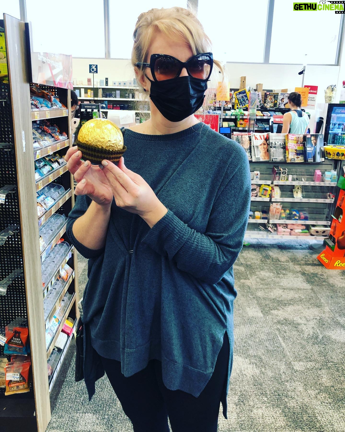 Emily Tarver - 2.6K Likes - Finally got my booster @cvspharmacy💉Also…giant @ferrerorocherusa ❤️