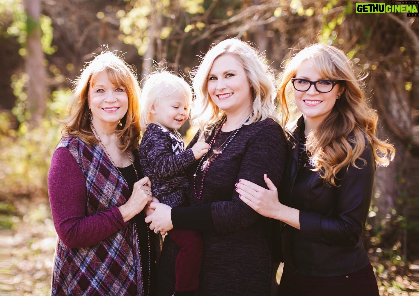 Emily Tarver - 7.8K Likes - Happy Mother’s Day to my wonderful mommy @tpatty and my wonderful SIL @tiffanyannetarver ♥️ Y’all are the best moms!