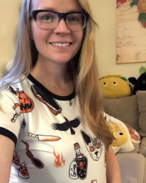 Emily Tarver Instagram - My Halloween shirt came today! Happy Halloween everyone! Stay safe! 🎃👻🎃👻🎃