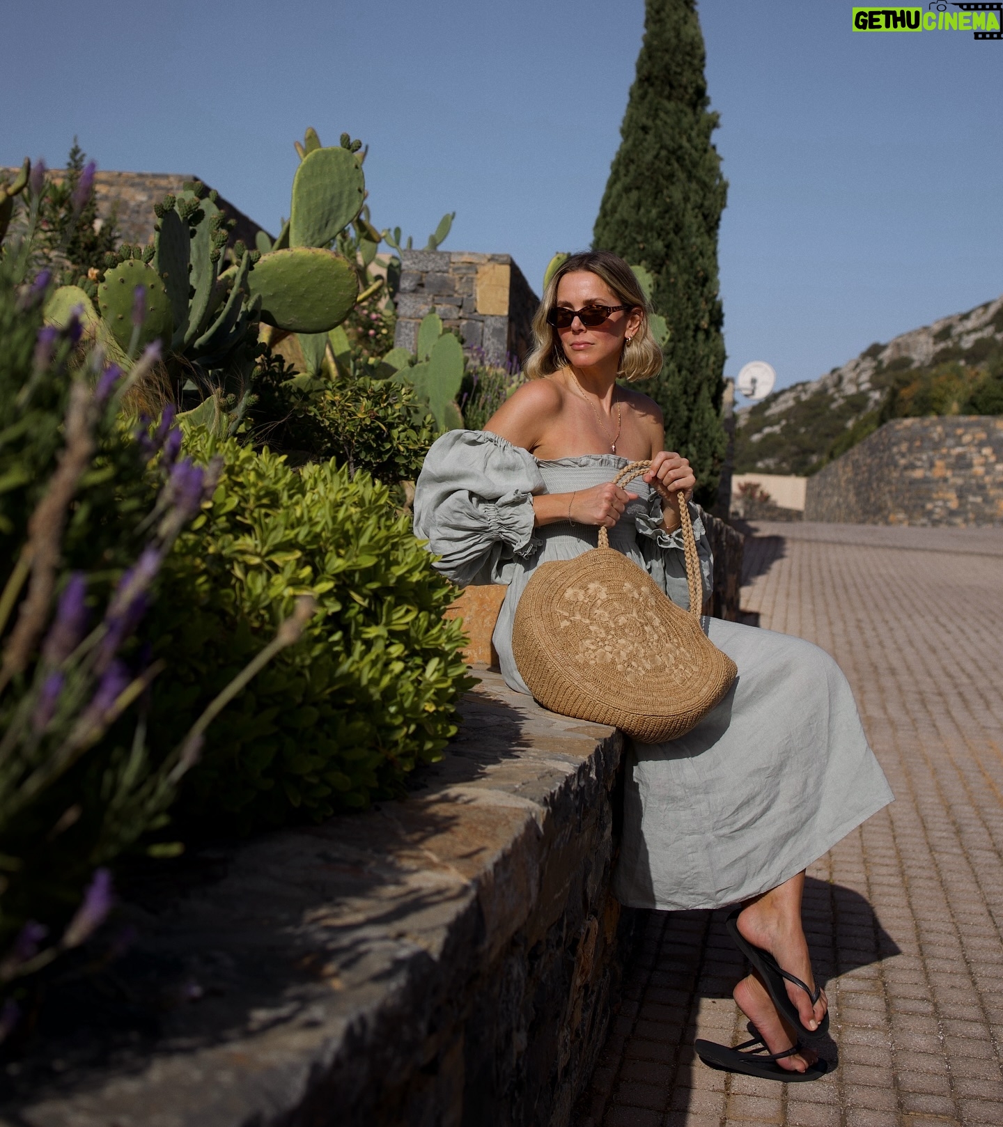 Emily Tierney - 3 Likes - If it’s not loose fitting and linen I’m not interested ✌🏻 This @daily_sleeper dress comes with me on every trip. Very excited to pack it into my case and take it away again next week ✈️🌞