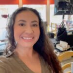 Emily Alexandra Guglielmo Instagram - 🎥 Coming to you live from @bahamabreezeislandgrille 🎬 So fun to shoot for their commercial 🖤 Thank you @frontrunnercasting #bahamabreeze #orlando #frontrunnercasting #orlandoactors #featuredactor #principlerole #orlandocommercial #floridafilm #floridaactors