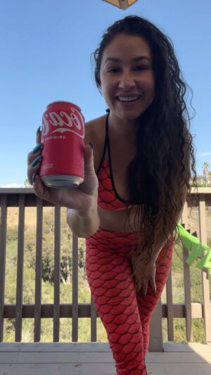 Emily Alexandra Guglielmo Instagram - Always the @cocacola girl ♥️

#cocacola #cokegirl #cocacolagirl