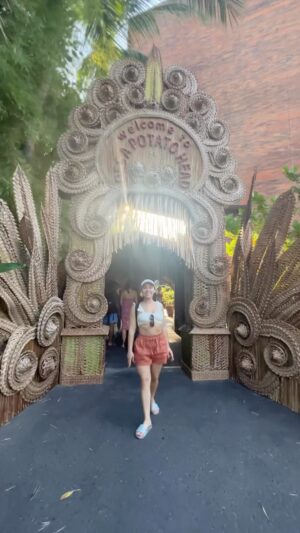 Emily Alexandra Guglielmo Instagram - 🌿 @potatoheadbali is an all natural organic hotel & resort with EVERYTHING made from recycled goods 

This resort is doing EVERYTHING right ! 

📍Check them out today 

💲FYI - Bali is very wallet-friendly and your $ goes long here !!

Enjoy your next vacation at this incredible organic resort 

#potatoheadbeachclub #potatohead #baliisland #organicresort #recycledgoods