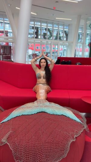 Emily Alexandra Guglielmo Instagram - 🧜🏻‍♀️ So proud to be The Host Mermaid for @guinnessworldrecords event for Most Mer-Folk in 1 setting 

🌊 Such a blessing to be 1 of the Top 20 choosen globally recognized mermaids makings a difference to voyage on @virginvoyages 

🛳️ Thank you @richardbranson for allowing us on your cruise line 

💙 Thank you to @kingandqueenoftheseas for making this happen 

#blessingsonblessings #soproudofmyself #lovethyself #2023 #virginvoyages #richardbranson #kingandqueen #theamericanmermaid #thefloridamermaid