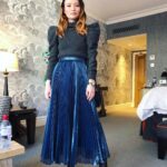 Emily Browning Instagram - American Gods European press tour DONE!* Here, have some pictures. . . . Round One: Laaahndaan! Felt priddy cyute for the duration but I take no credit for it... It takes a village. Big thanks to the London Village: @karlawelchstylist @marywilesmakeup @carlosferraz_ *K it was actually done like 3 days ago but I’m really slow with this insta business 😅