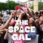 Emily Calandrelli Instagram - When the sun takes a break, @thespacegal steals the spotlight! 🌕🌖🌗🌘🌑🌒🌓🌓🌔 Thanks @thespacegal for teaching us all about the solar eclipse. See you in 20 Years for the next one!