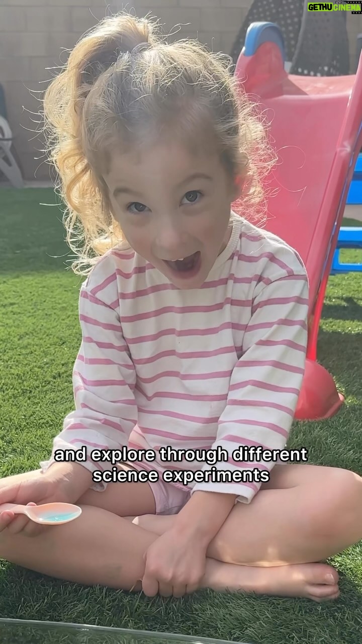Emily Calandrelli Instagram - Comment SCIENCE CLUB for pre-order deets! If you’re a parent, you know the feeling when your kid wakes up from nap WAY too early 😅 or if they say “Mom I’m bored, what are we doing today??” This book is for THOSE moments. Everyone thinks my book is for the kids. NO this book is for the parents who need easy ways to entertain their kids and are also hoping to inspire their kids to be curious. 😂 Stay Curious and Keep Exploring NEXT LEVEL kills so many birds with one stone (1) FILLS your afternoon (2) gets kids ACTIVE (3) inspires them to be CURIOUS and (4) helps them gain CONFIDENCE in their scientific abilities. This next installment has new chapters with new themes like GET OUTSIDE and SUPERHERO SCIENCE which are so much fun 🤗