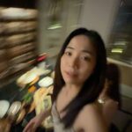 Emily Chan Instagram - @gojojojojogoh 是個神奇的女子。 那些看似用不完的能量，大概是來自一直燒得紅紅火火的靈魂， 希望這世界也能延綿不絕地給你溫暖。 生日快樂 繼續閃閃發亮✨ #happybirthday #bling