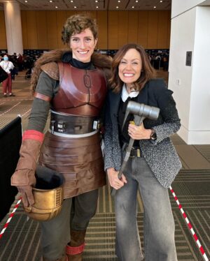 Emily Swallow Instagram - Some of my fave moments from @fanexposf:
- exposing the realities of how Bo and The Armorer spend their time now that peace reigns on Mandalore
- prom photos with Carl
- amazing Armorer and Bo Katan cosplay, including Bo KaPeep 🐑
- Fangirling over Tem, Daniel and Vivien
- a happy smile on my face because @officialcarlyking moderated such an awesome panel 

What an incredible weekend!  Thank you everyone for your beautiful welcome.  See you next time!

#thisistheway #fanexpo #comiccon #floss #emilyswallow #kateesackhoff #carlweathers #temuramorrison #daniellogan #vivienlyrablair #cosplay #bokatan #thearmorer #themandalorian