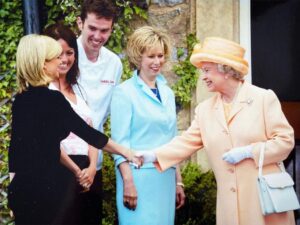 Emily Symons Instagram - Watching the beautiful farewell to the Queen last night with Henry and he asked me if I ever met her. It was such a great honour to meet her with my dear friends from Emmerdale. I will never forget this day and her beautiful smile. Vale Queen Elizabeth 🤍🇬🇧