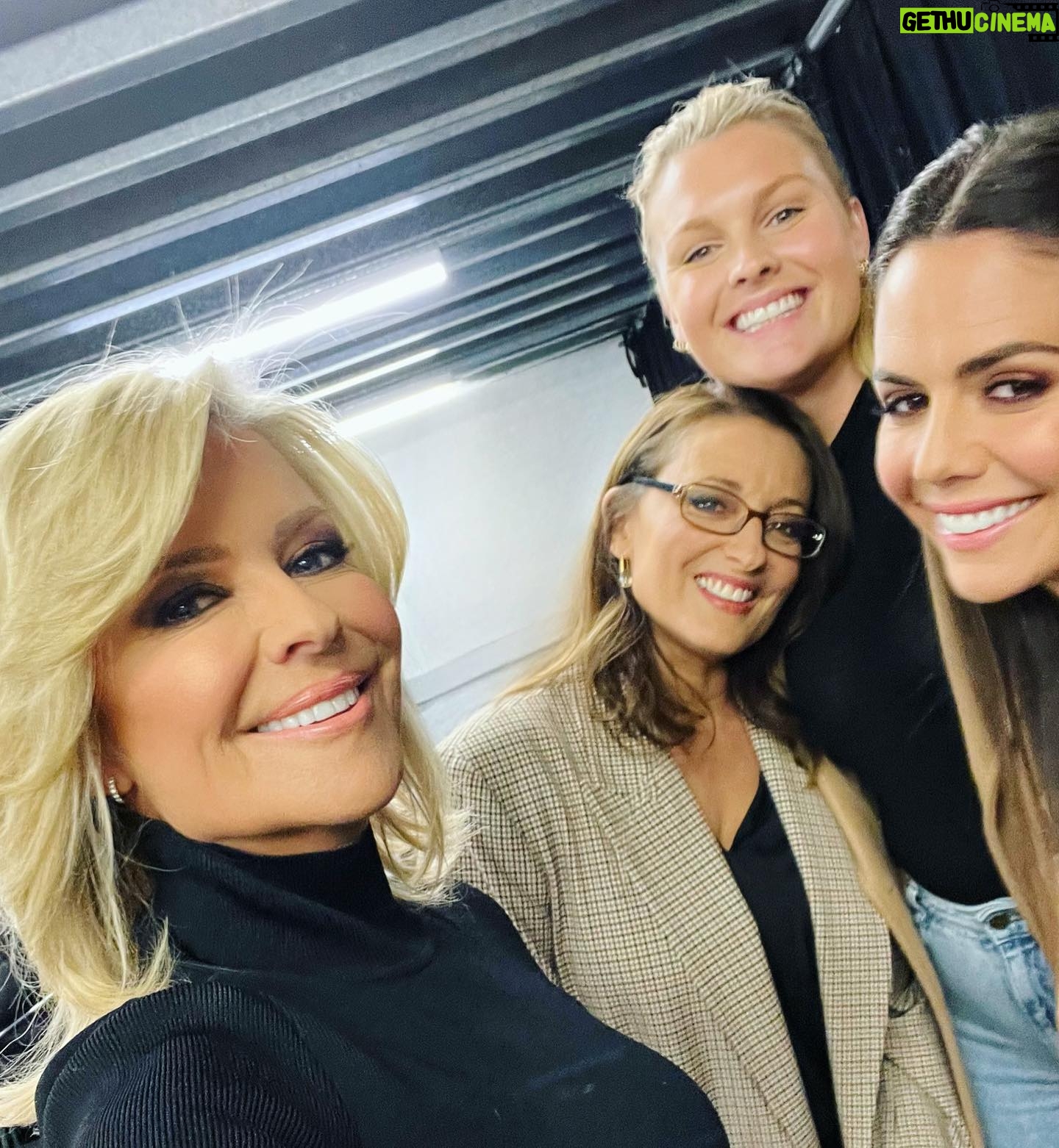 Emily Symons Instagram - About last night ✨🎉🥳 Something special with @georgieparker @sophiedillman @weir.emily and our @homeandaway family ✨ Huge thanks for the glam @lauravazquezbeauty and styling @pipcook1 ♥️♥️