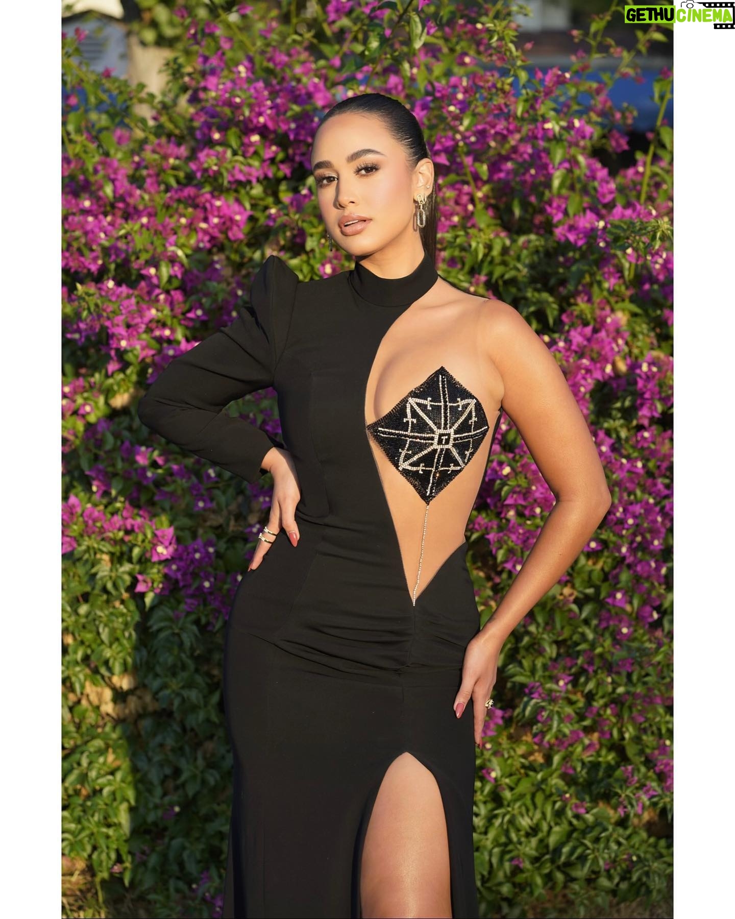 Emily Tosta Instagram - NHMC IMPACT AWARDS GALAš¤ photography: @kdproductionsoficial makeup & hair: @barbarapferrer styling: @regardstylehouse dress: @temraza pony: @insertnamehere special thanks to @emilia.tosta & @dimitryl